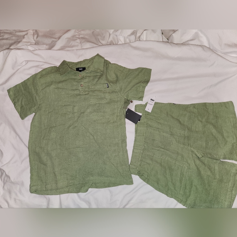 DKNY Green dressing set